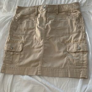 White House Black Market Tan Mini Skirt with Cargo Pockets, Sz 4